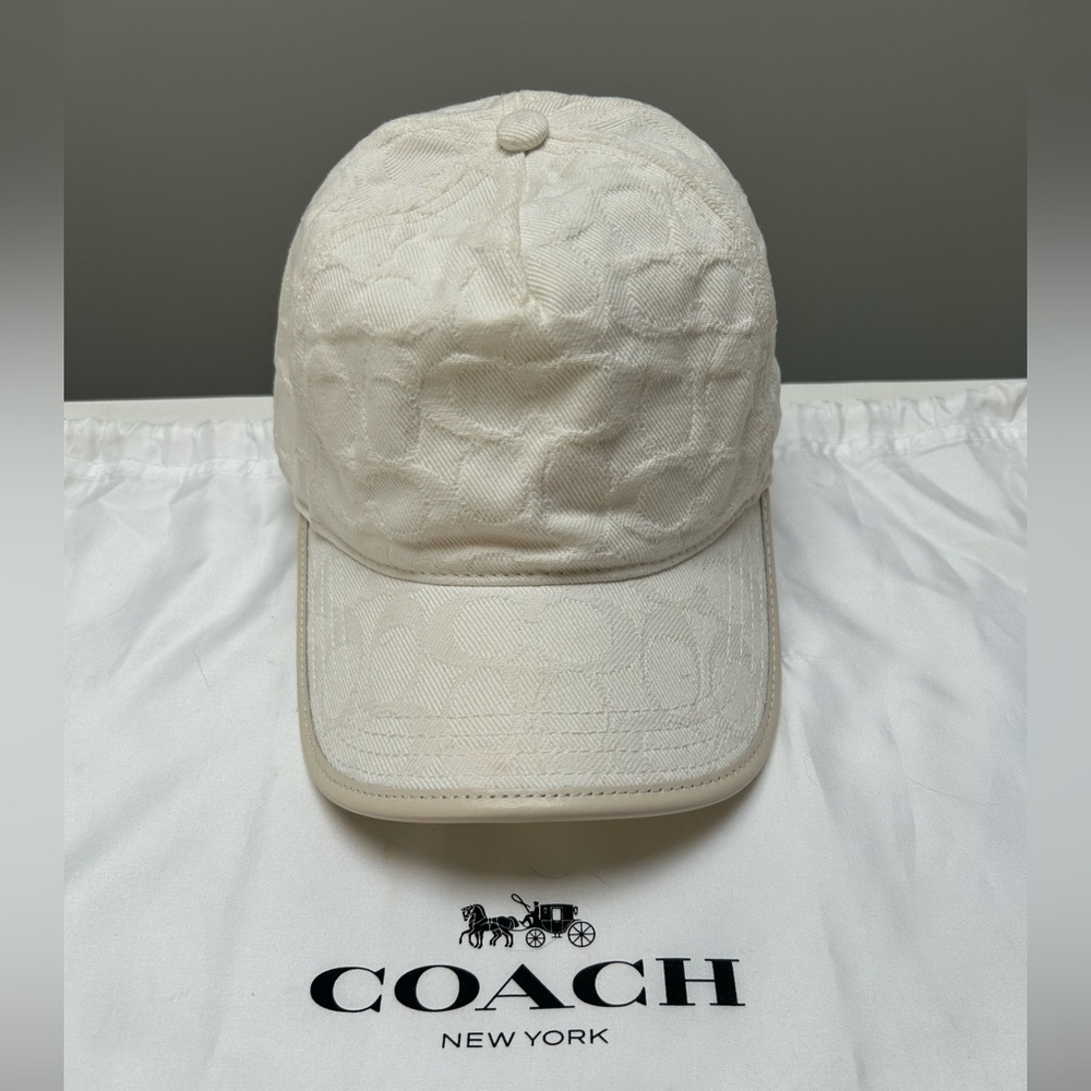 Coach White Textured Cap